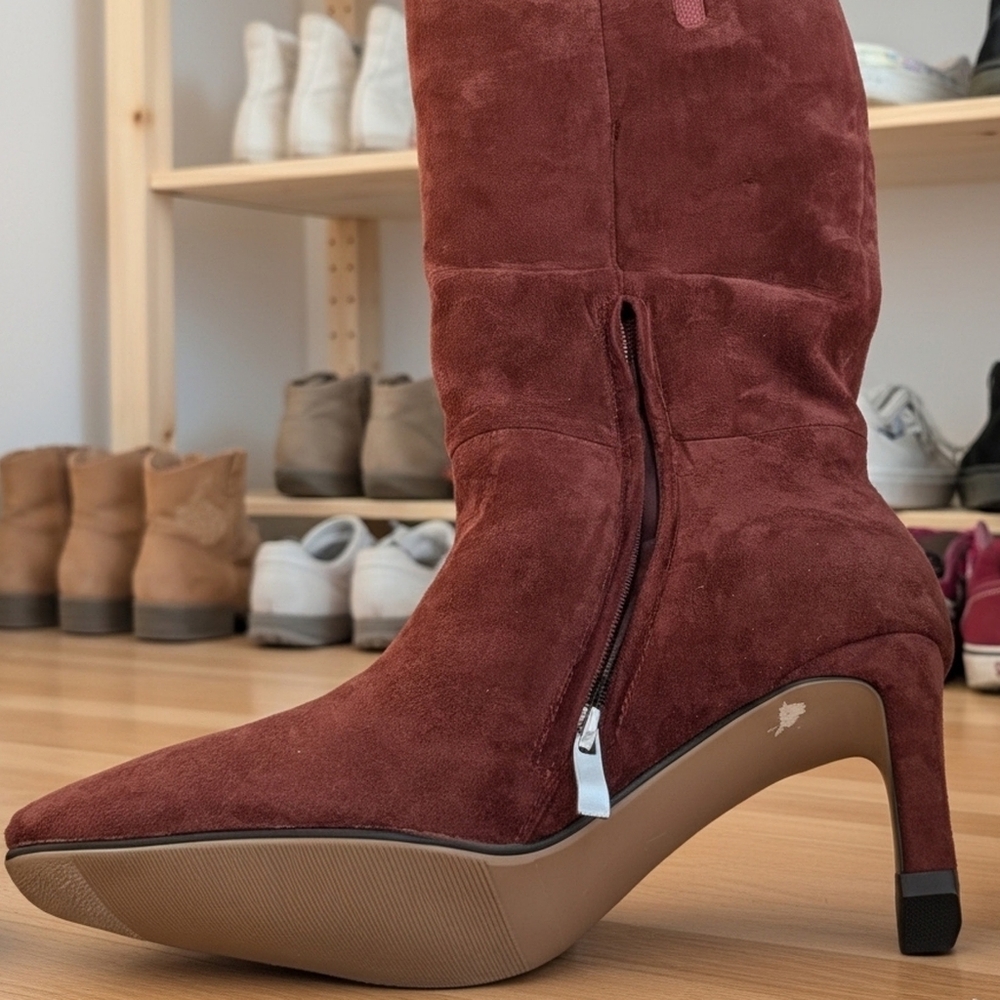 Women's Tall Suede Boot in Burgundy - Unbranded SIZE 7